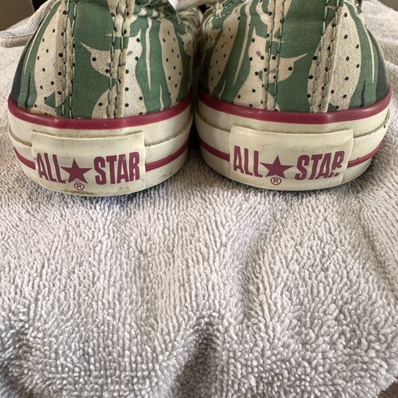 MCM Cat Converse woman’s size 9 - Picture 5 of 5